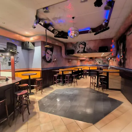 Smart B&b1 Bb1 134 فندق